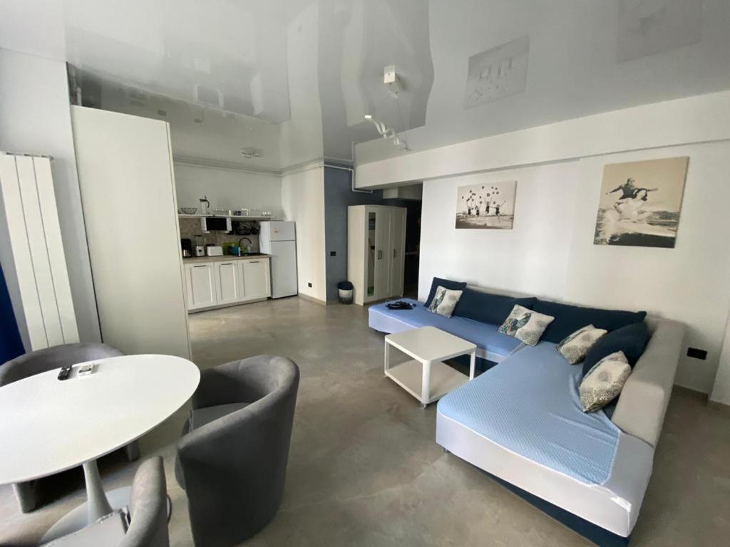 Aa Apartment Tomis Villa Năvodari Екстериор снимка